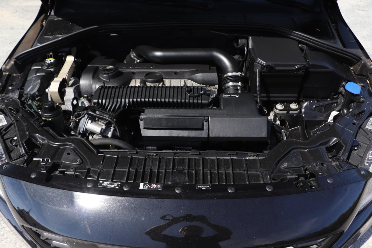 Volvo V60 Cross Country 4dr Wgn T5 Platinum AWD 2016