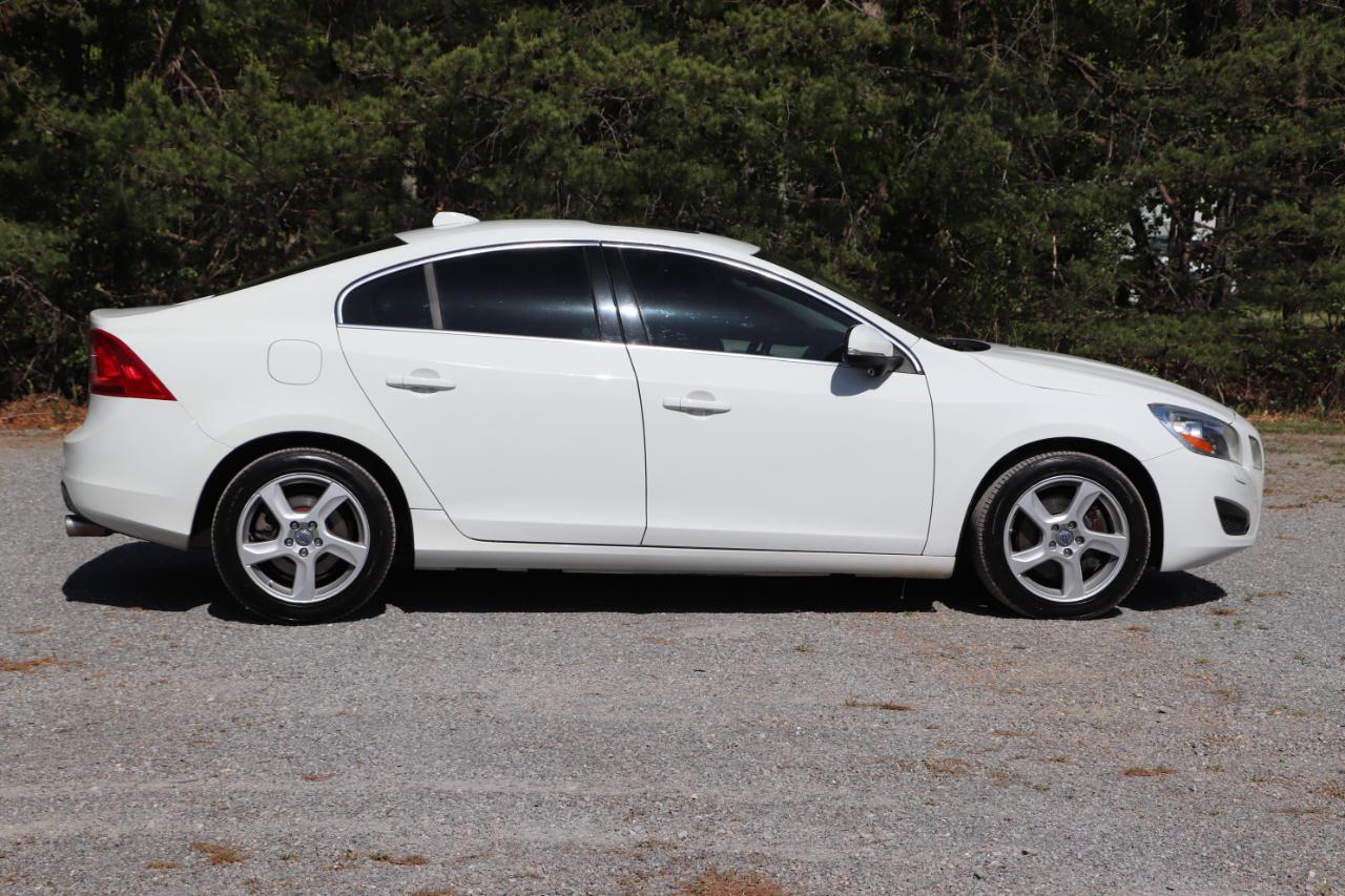 Volvo S60 4dr Sdn T5 Premier FWD 2013