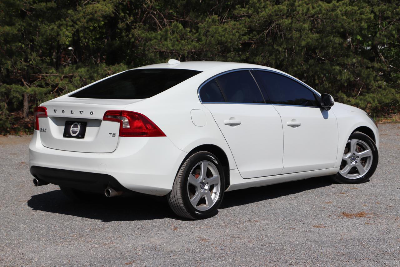 Volvo S60 4dr Sdn T5 Premier FWD 2013