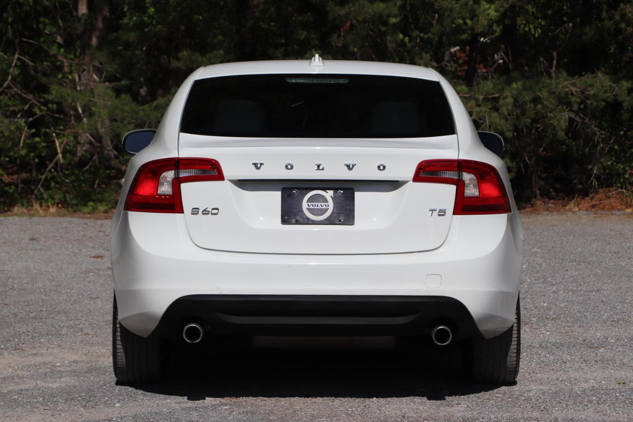 Volvo S60 4dr Sdn T5 Premier FWD 2013