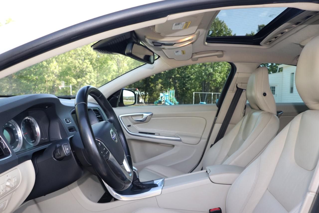 Volvo S60 4dr Sdn T5 Premier FWD 2013