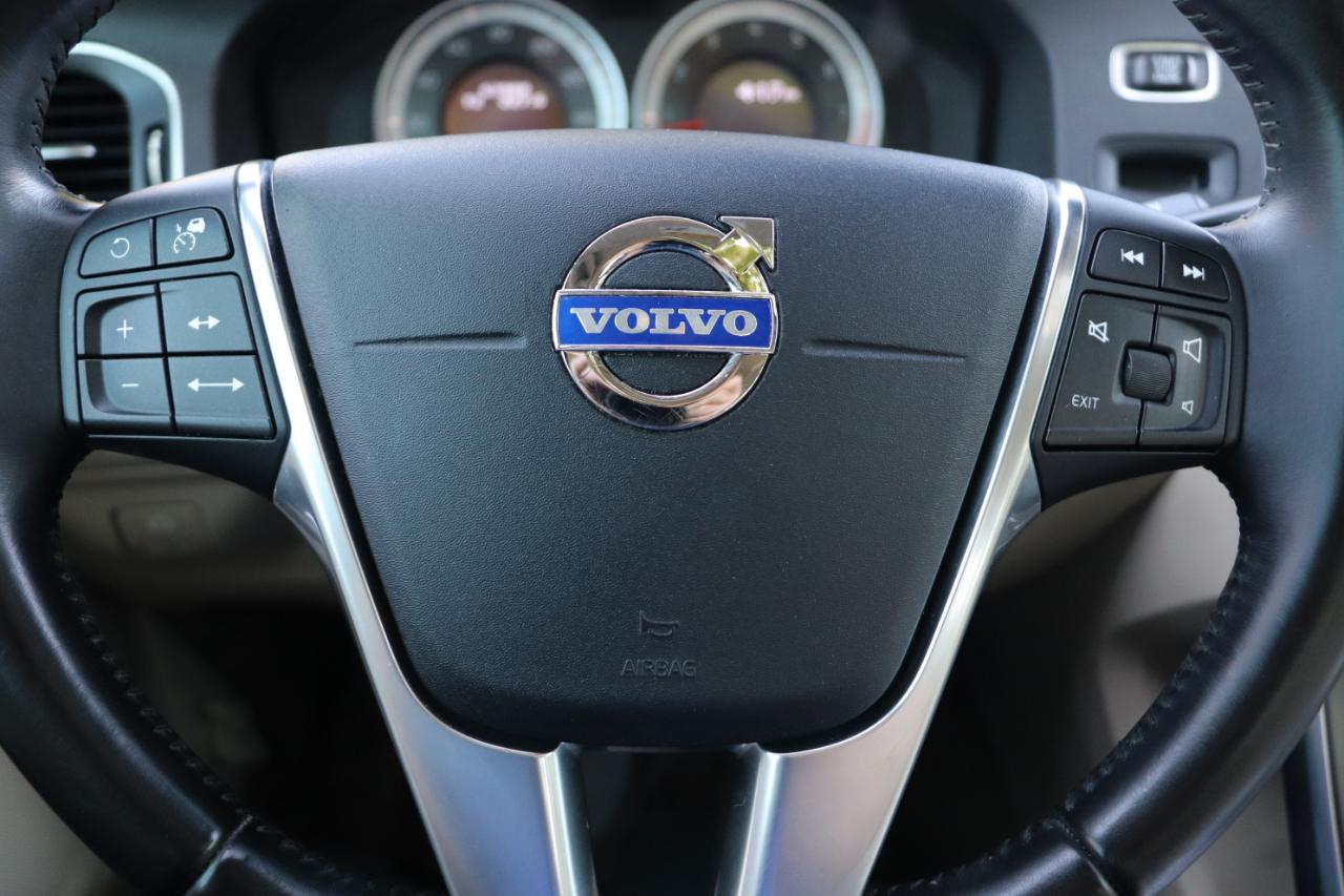 Volvo S60 4dr Sdn T5 Premier FWD 2013