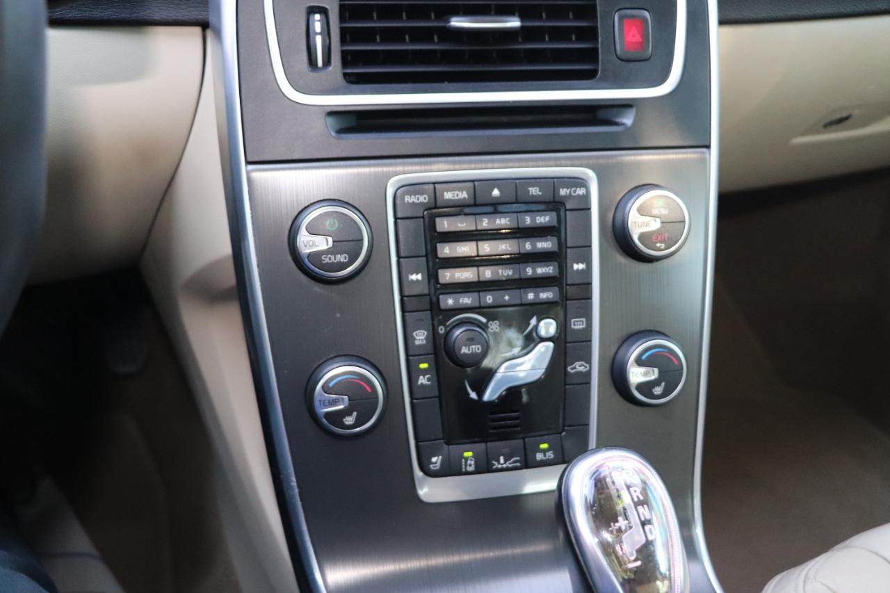 Volvo S60 4dr Sdn T5 Premier FWD 2013