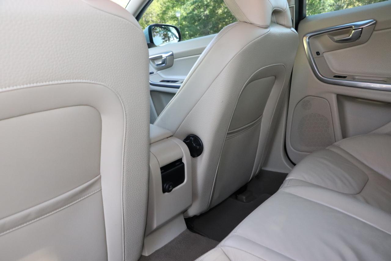 Volvo S60 4dr Sdn T5 Premier FWD 2013