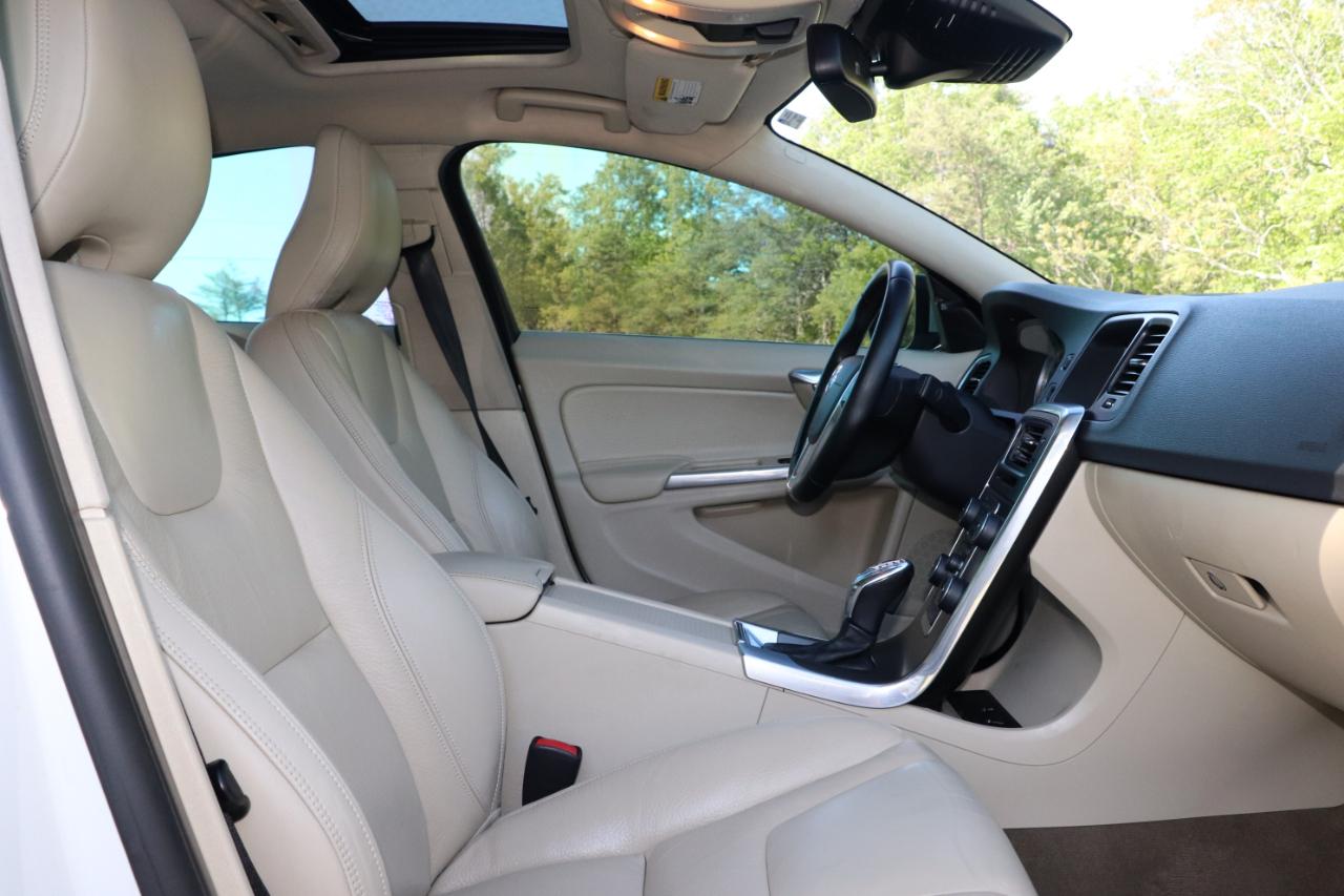 Volvo S60 4dr Sdn T5 Premier FWD 2013