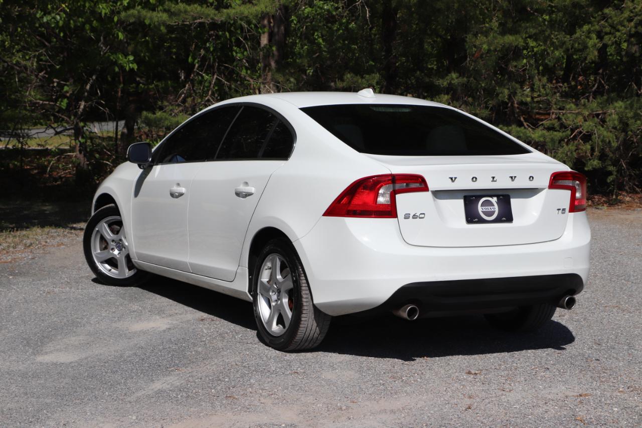 Volvo S60 4dr Sdn T5 Premier FWD 2013