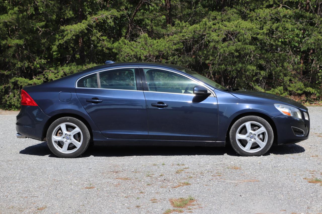 Volvo S60 4dr Sdn T5 Platinum AWD 2013