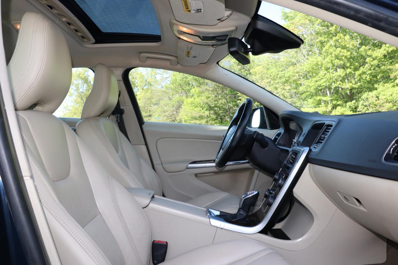 Volvo S60 4dr Sdn T5 Platinum AWD 2013