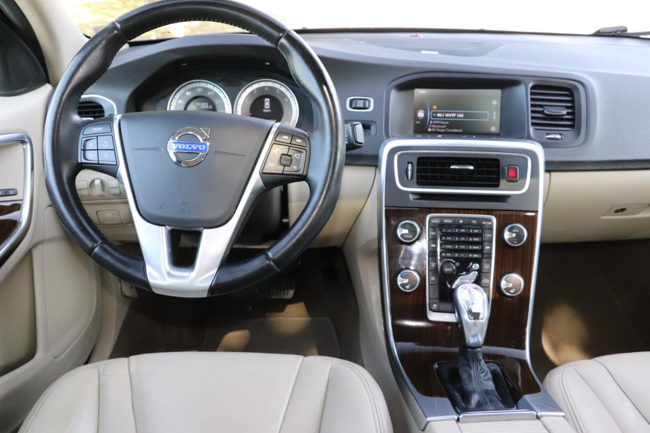 Volvo S60 4dr Sdn T5 Platinum AWD 2013