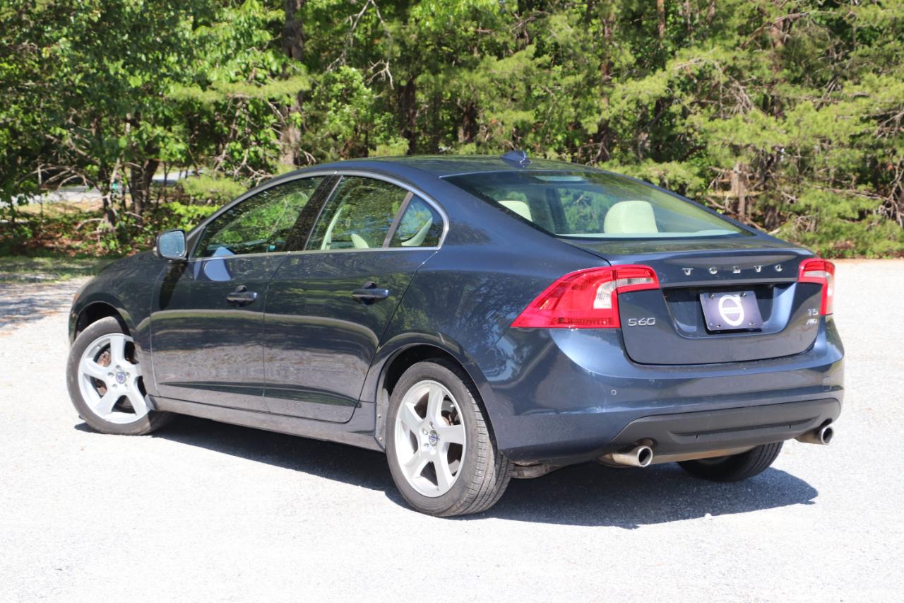 Volvo S60 4dr Sdn T5 Platinum AWD 2013