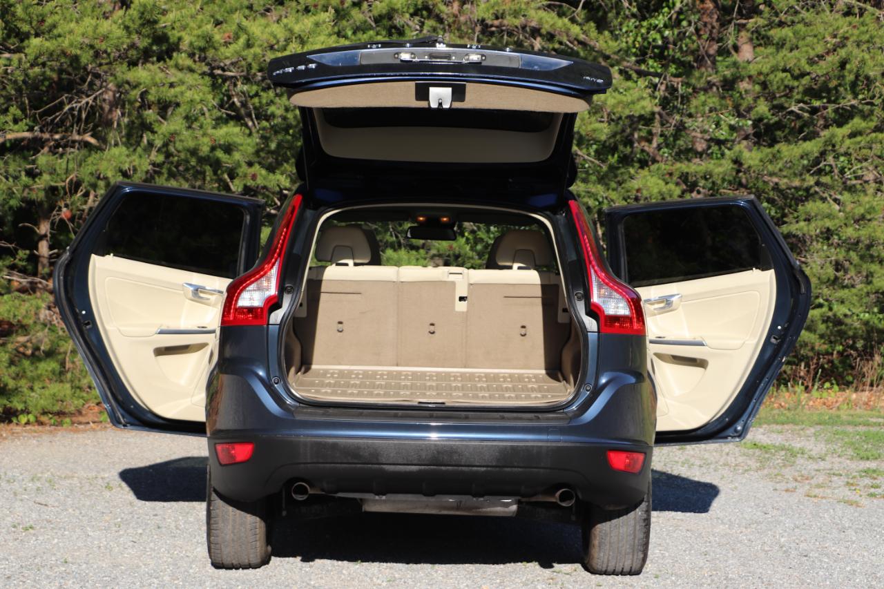 Volvo XC60 4dr 3.2L Premier 2013