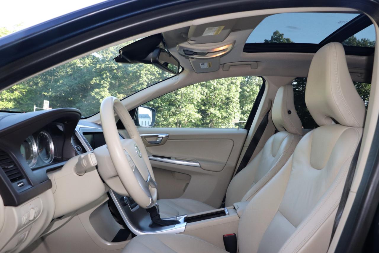 Volvo XC60 4dr 3.2L Premier 2013