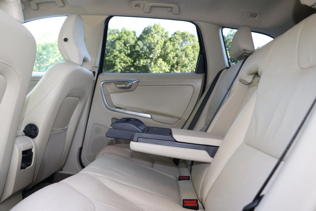 Volvo XC60 4dr 3.2L Premier 2013