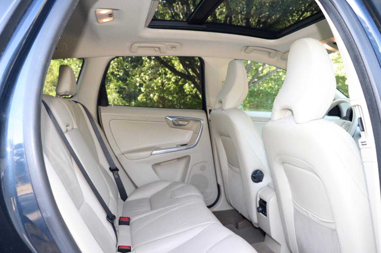 Volvo XC60 4dr 3.2L Premier 2013