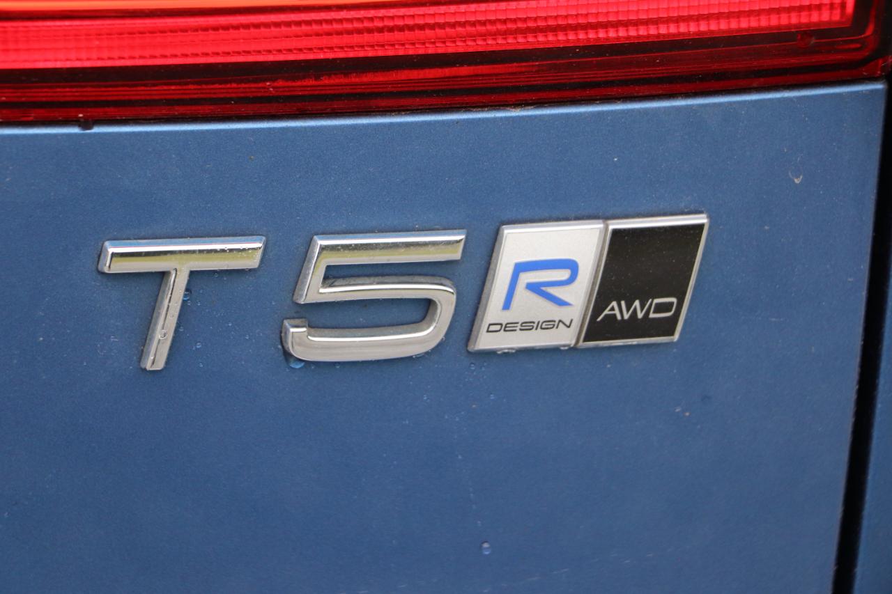 Volvo XC60 T5 AWD R-Design 2019