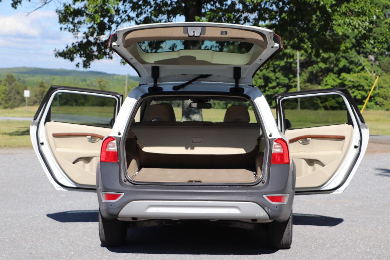 Volvo XC70  2010