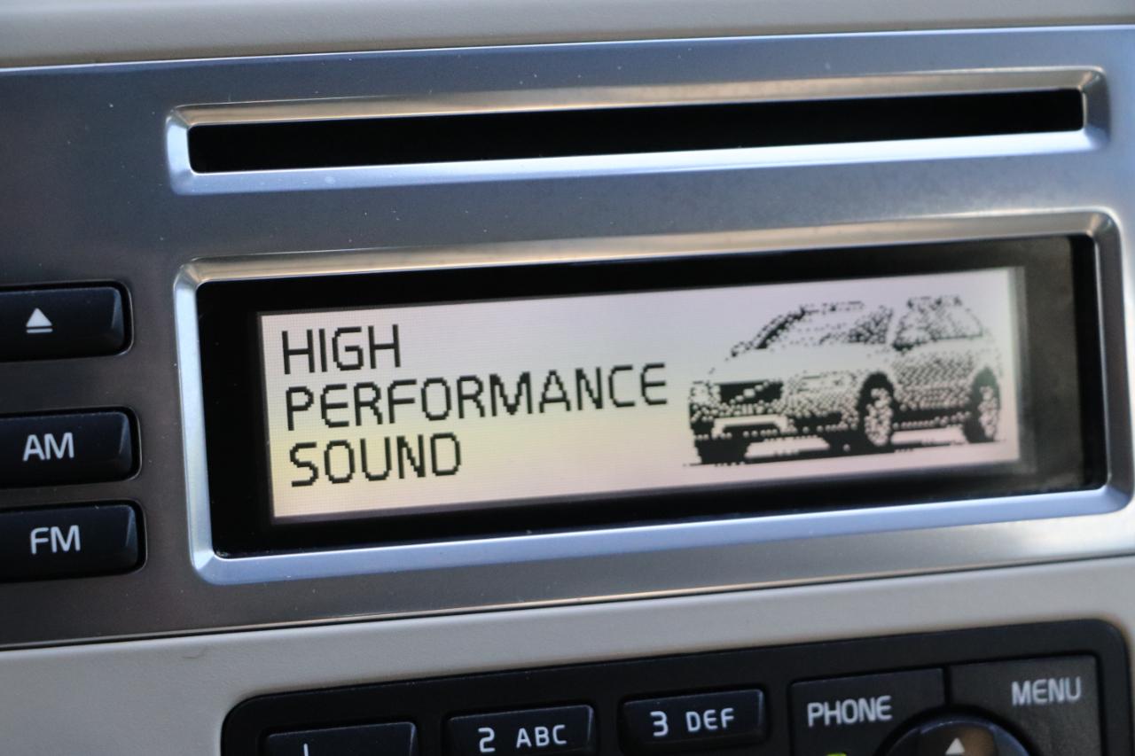 Volvo XC70  2010