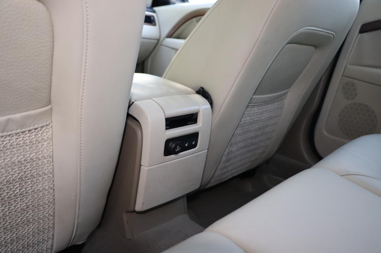 Volvo XC70  2010