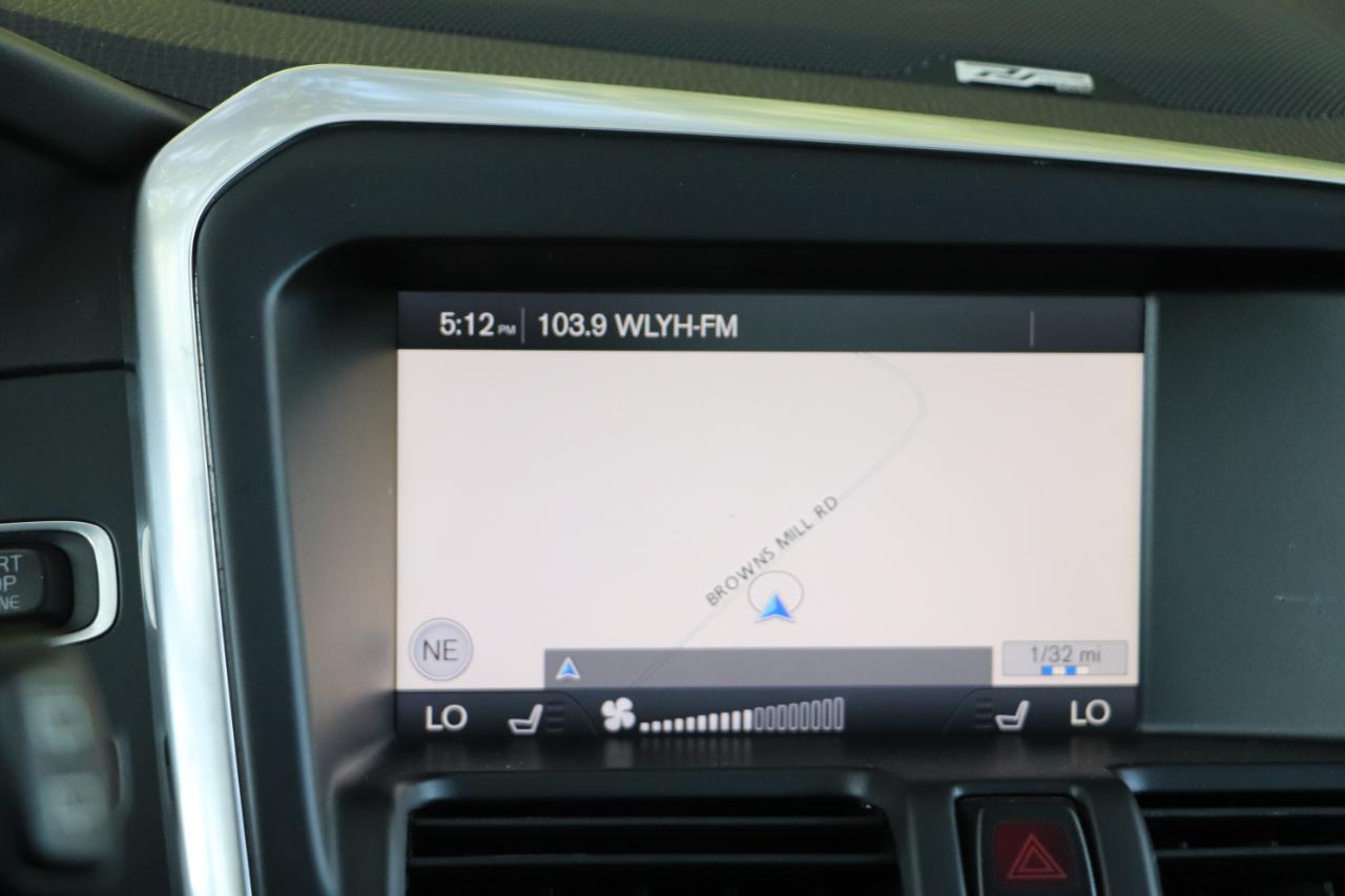 Volvo XC60 AWD 4dr T6 R-Design Platinum 2015