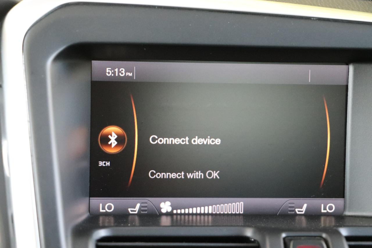 Volvo XC60 AWD 4dr T6 R-Design Platinum 2015