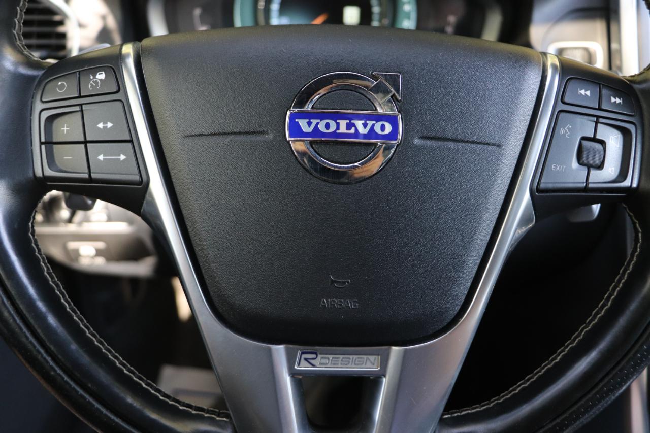 Volvo XC60 AWD 4dr T6 R-Design Platinum 2015