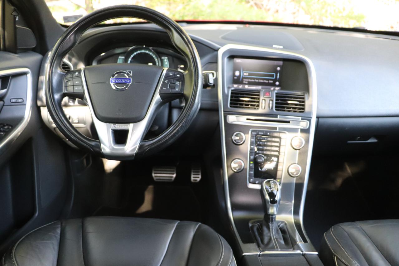 Volvo XC60 AWD 4dr T6 R-Design Platinum 2015