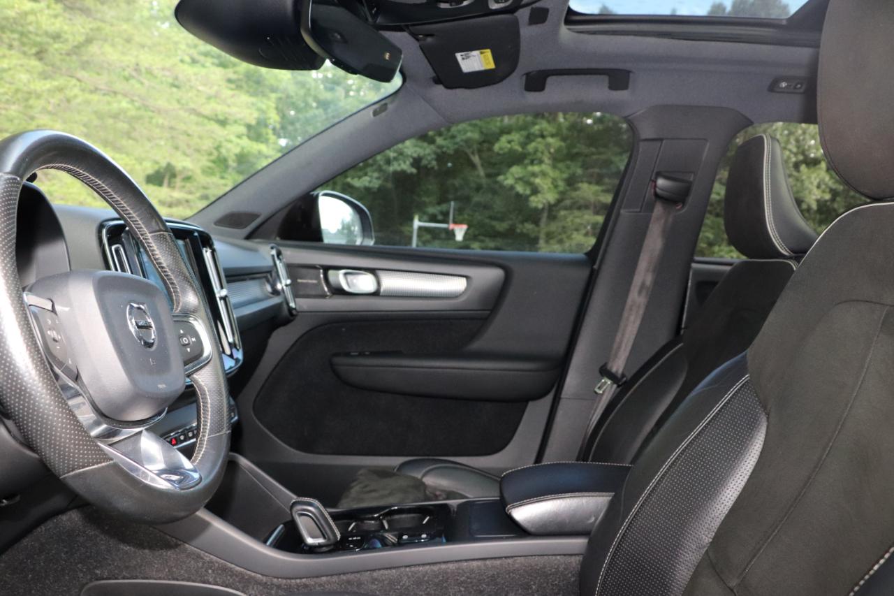Volvo XC40 T4 FWD R-Design 2019