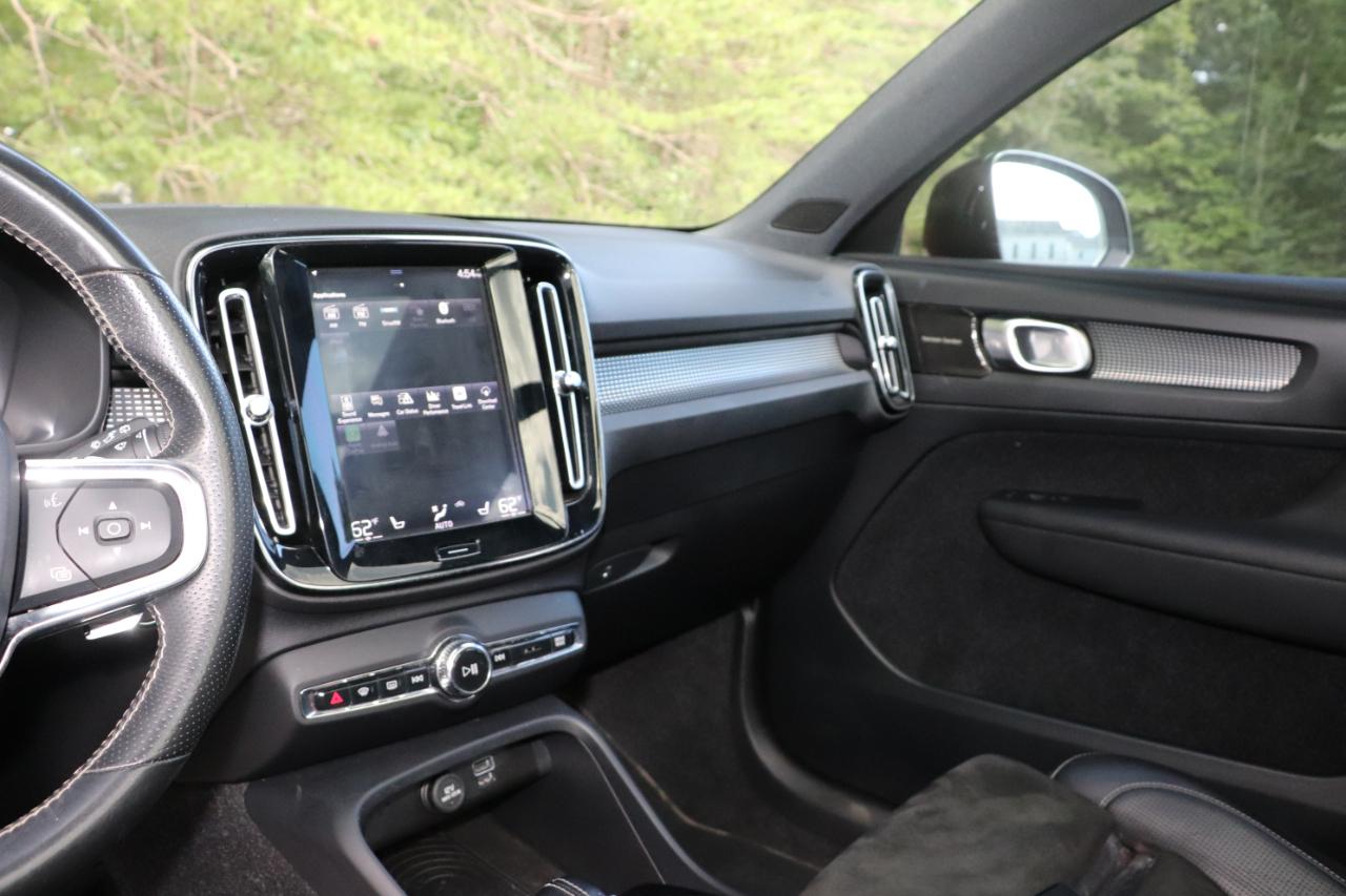 Volvo XC40 T4 FWD R-Design 2019
