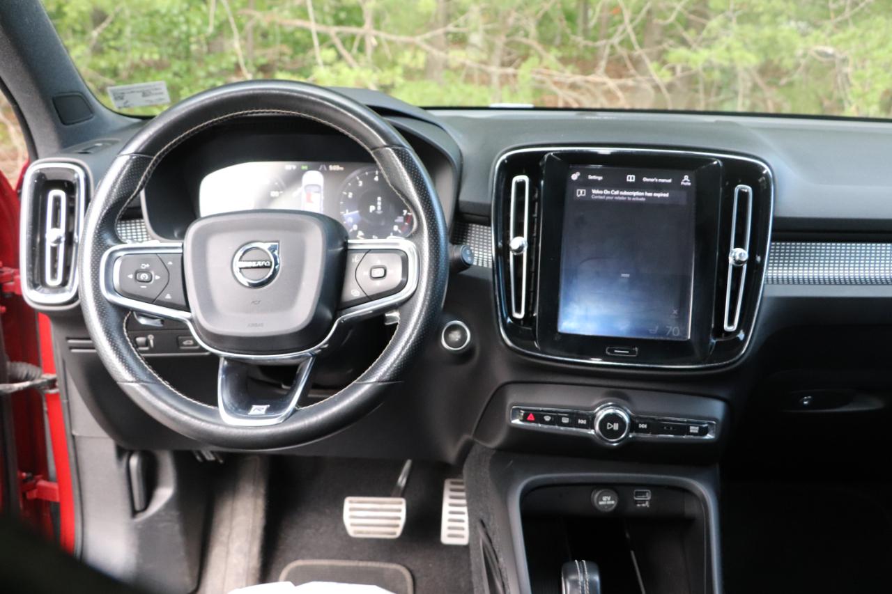 Volvo XC40 T4 FWD R-Design 2019