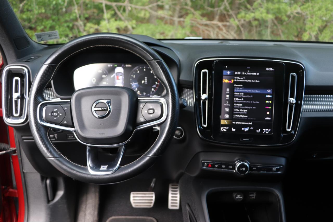 Volvo XC40 T4 FWD R-Design 2019