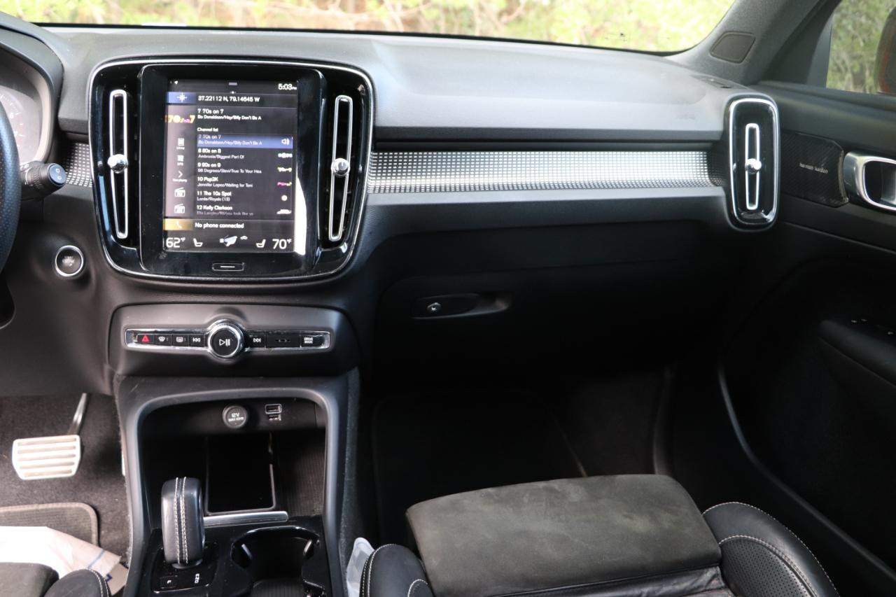 Volvo XC40 T4 FWD R-Design 2019