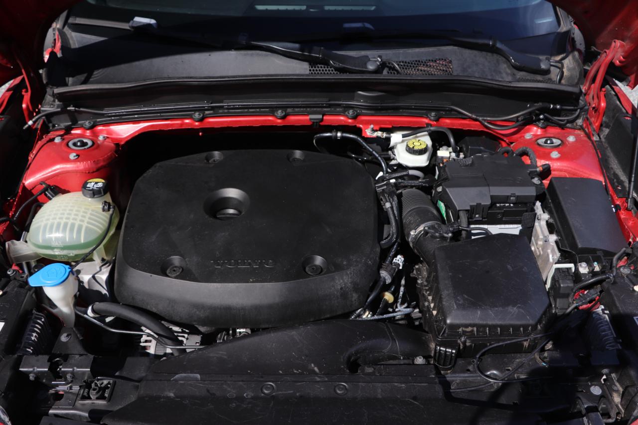 Volvo XC40 T4 FWD R-Design 2019