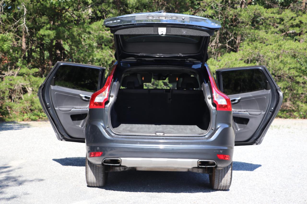 Volvo XC60 2015.5 AWD 4dr T6 Platinum 2015