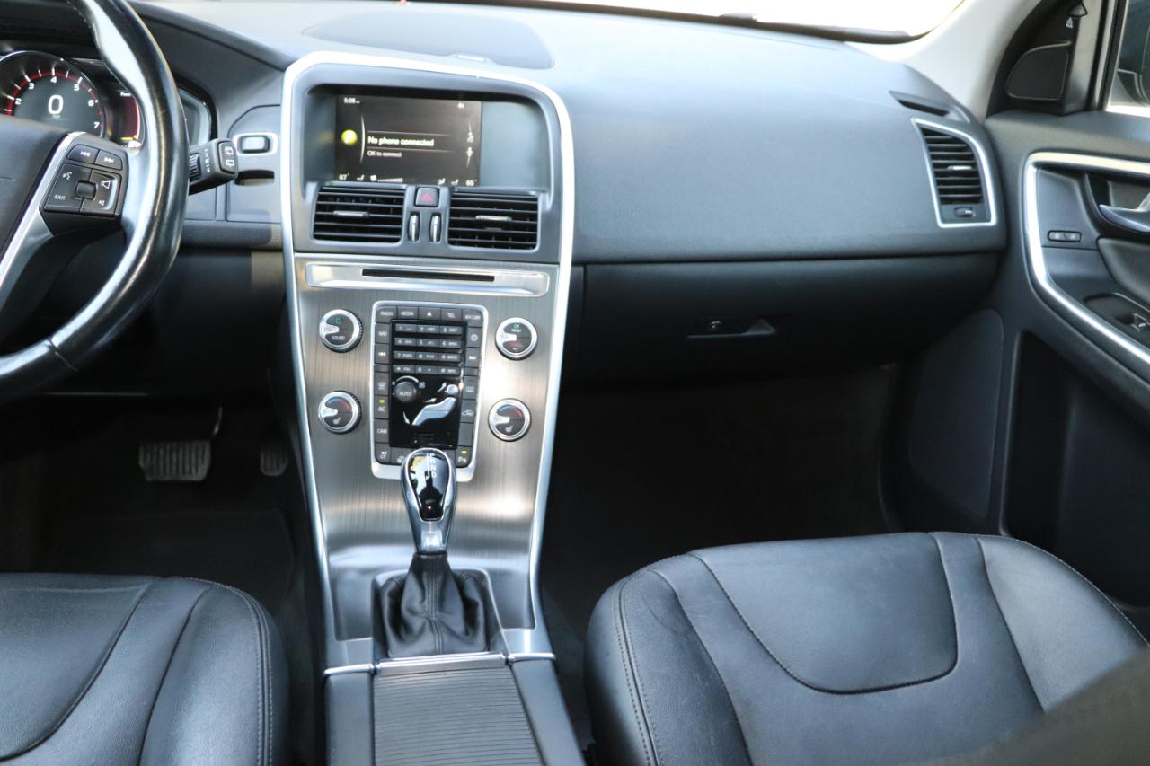 Volvo XC60 2015.5 AWD 4dr T6 Platinum 2015