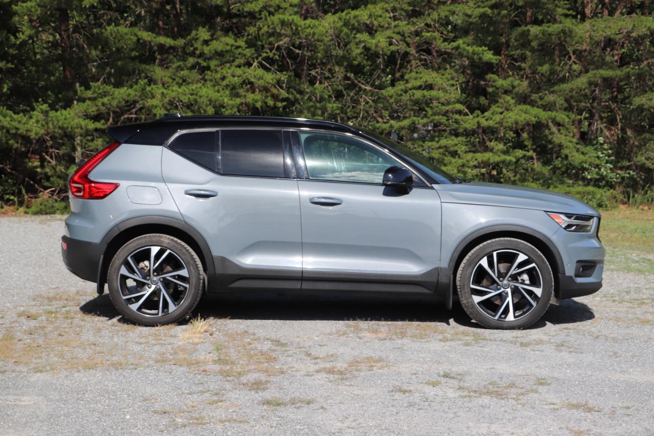 Volvo XC40 T5 AWD R-Design 2022