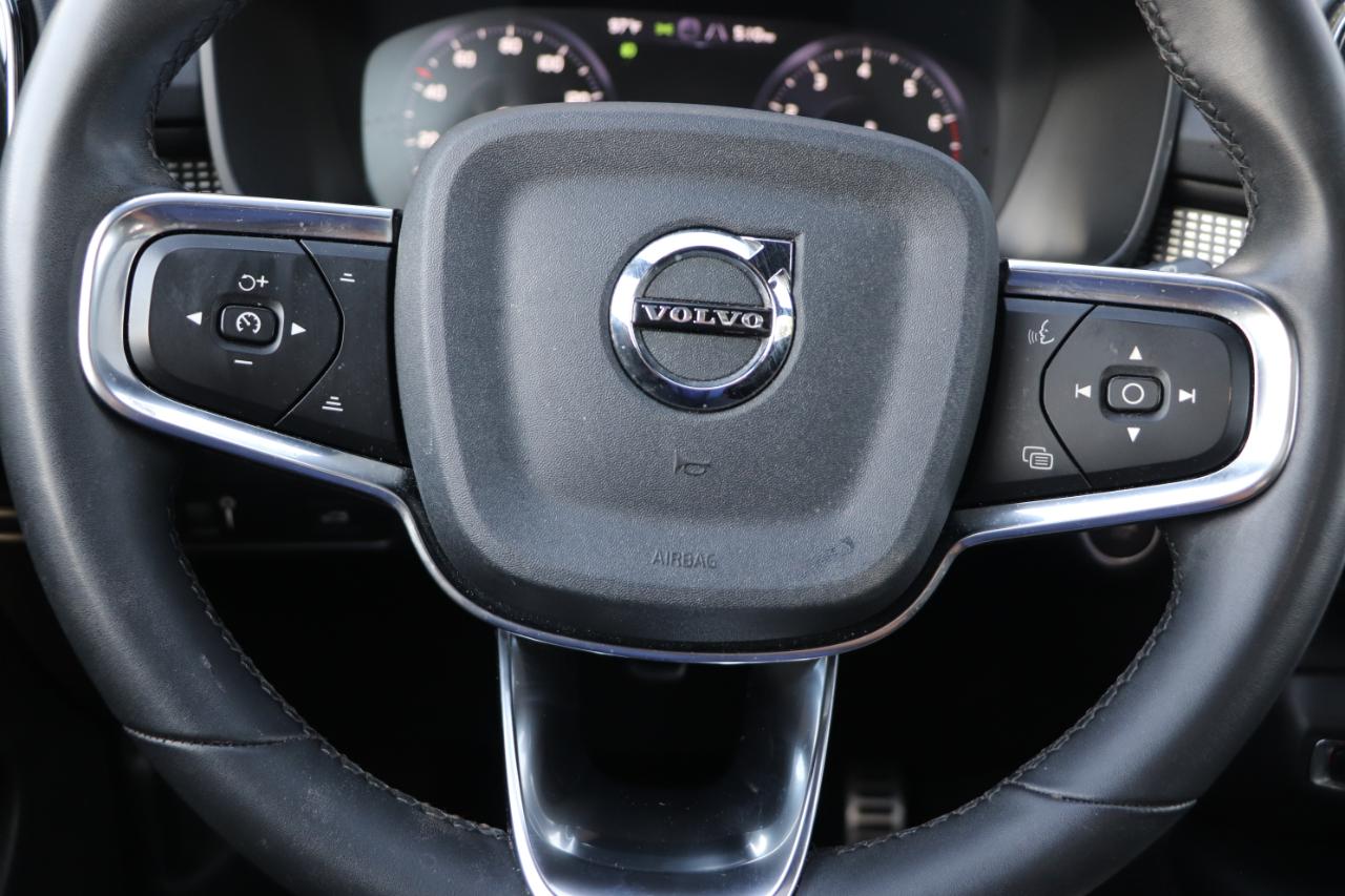 Volvo XC40 T5 AWD R-Design 2022