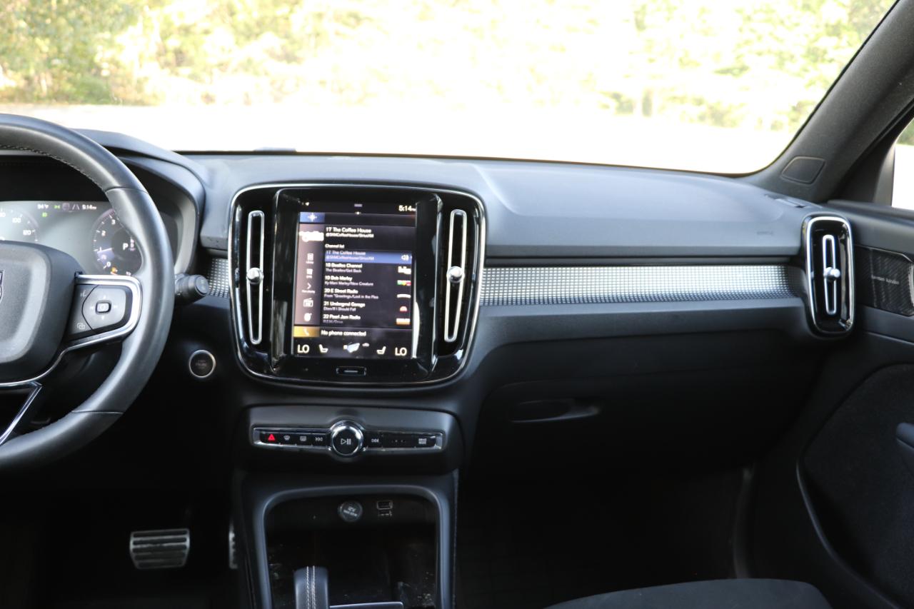 Volvo XC40 T5 AWD R-Design 2022