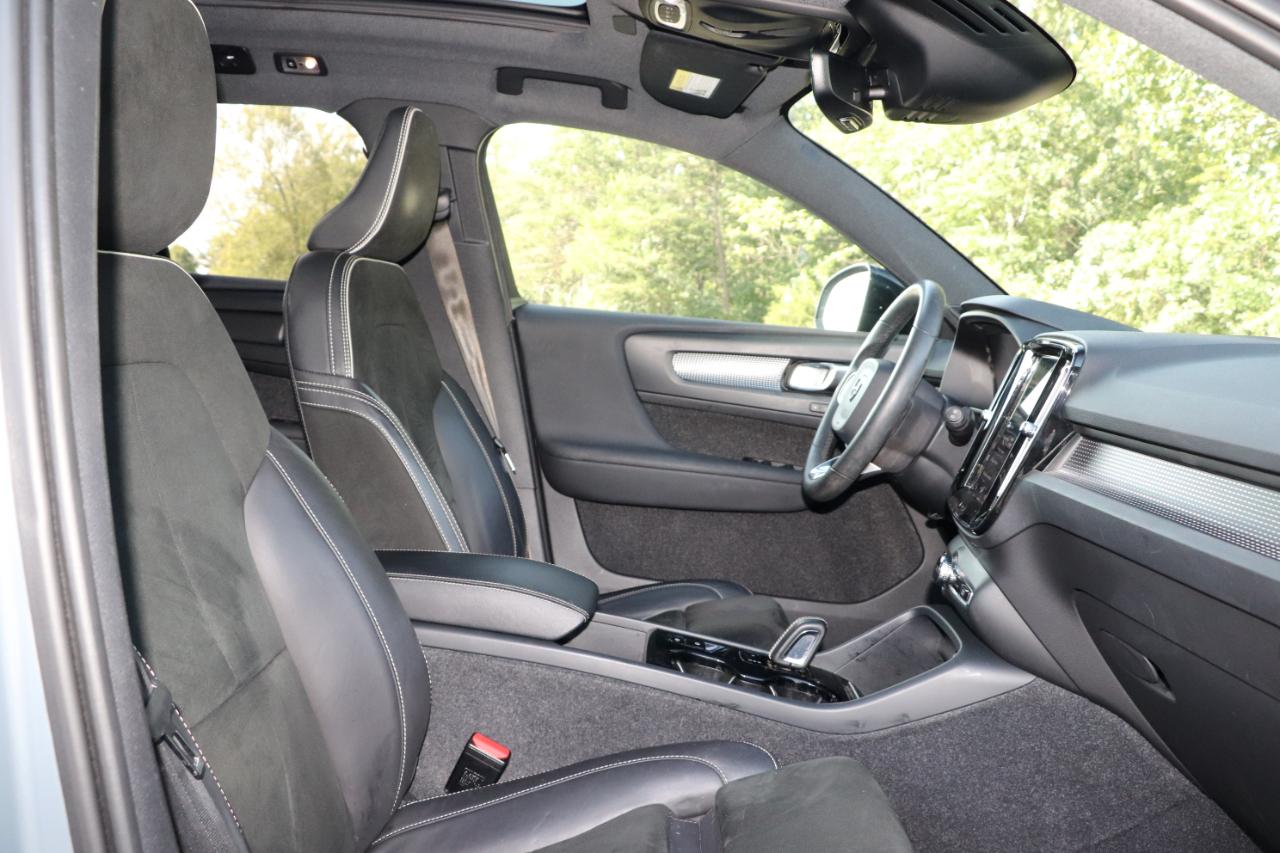 Volvo XC40 T5 AWD R-Design 2022