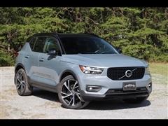 2022 Volvo XC40 