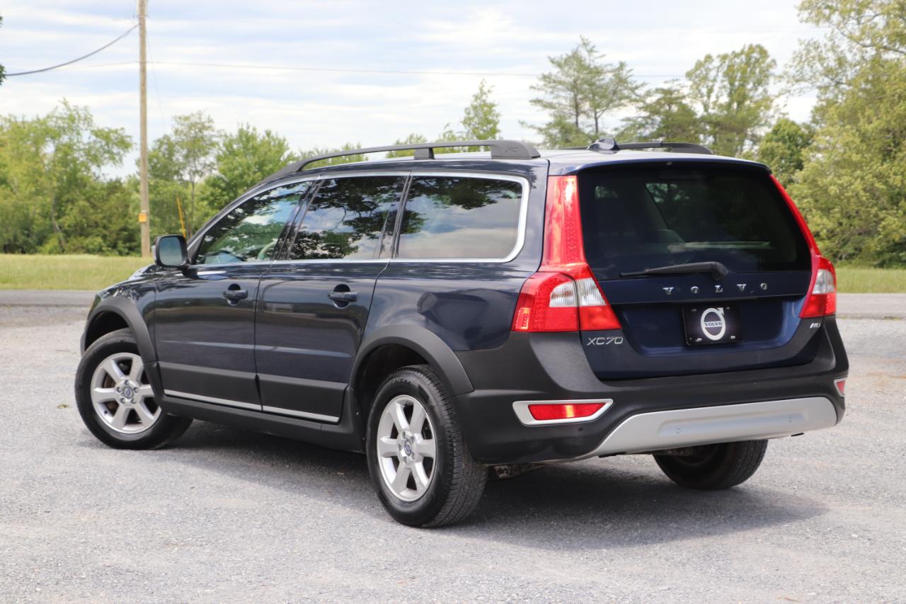 Volvo XC70 4dr Wgn 3.2L PZEV 2012