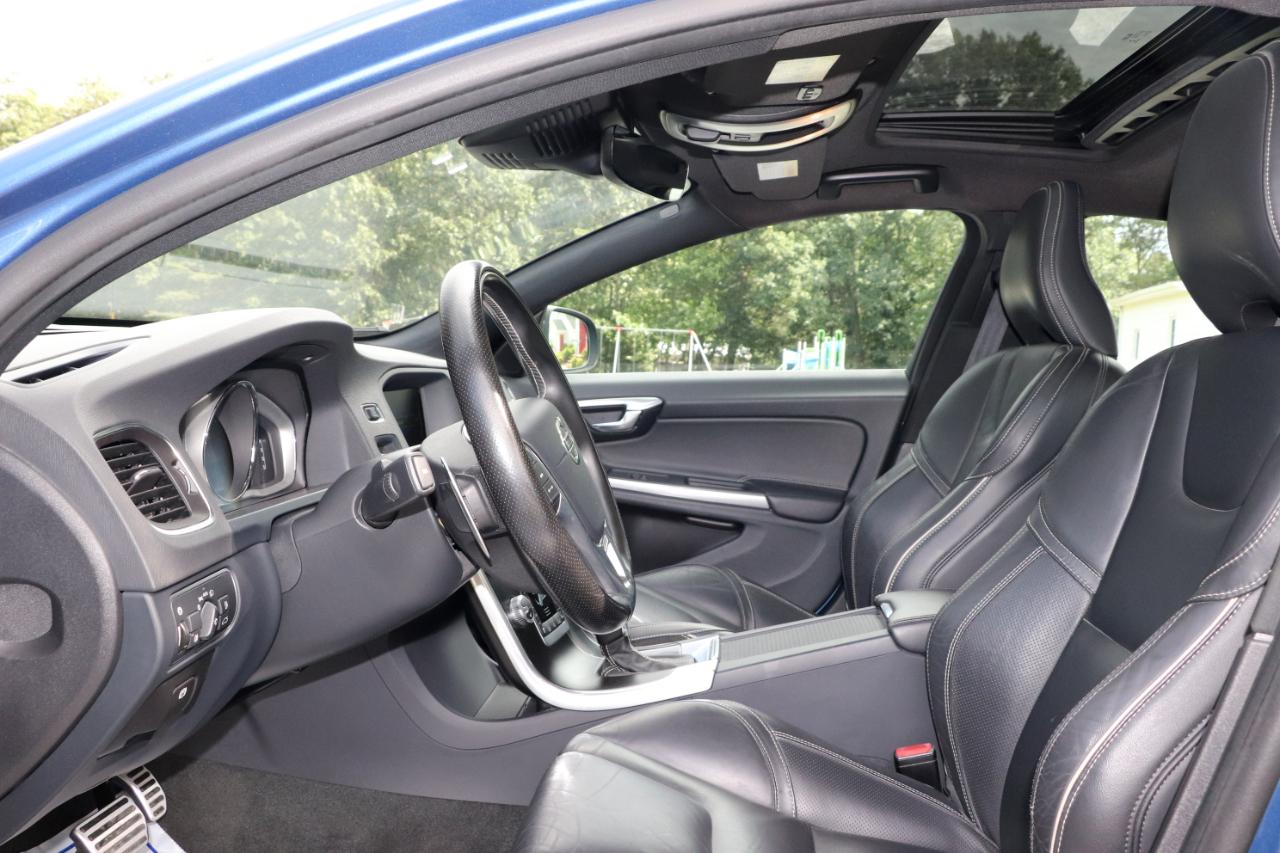 Volvo S60 T6 R-Design Platinum AWD 2017