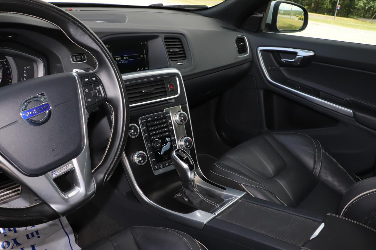 Volvo S60 T6 R-Design Platinum AWD 2017