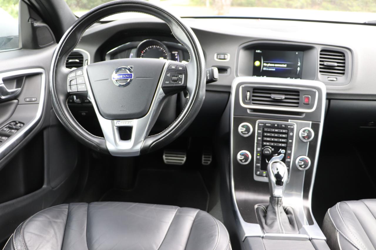 Volvo S60 T6 R-Design Platinum AWD 2017