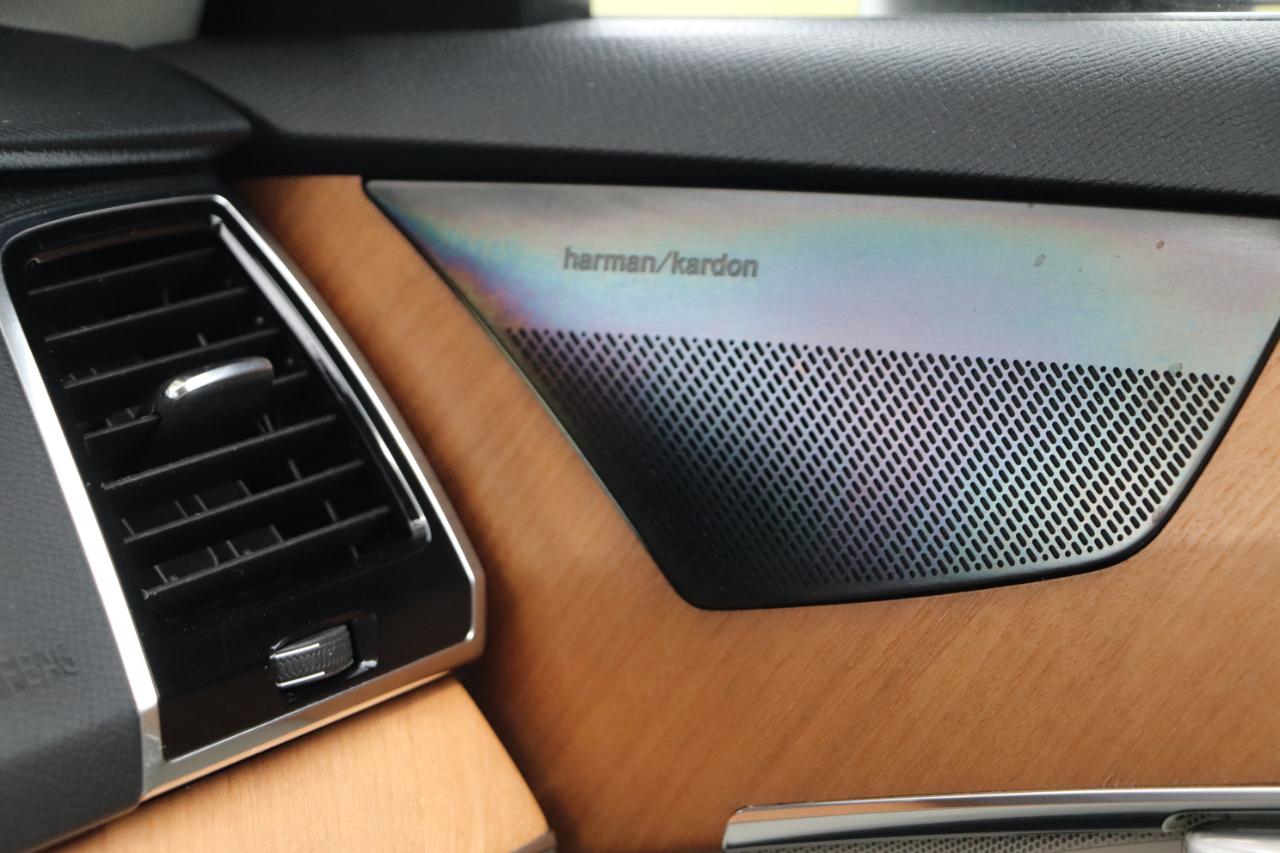 Volvo XC90 T6 AWD Momentum 6P 2022