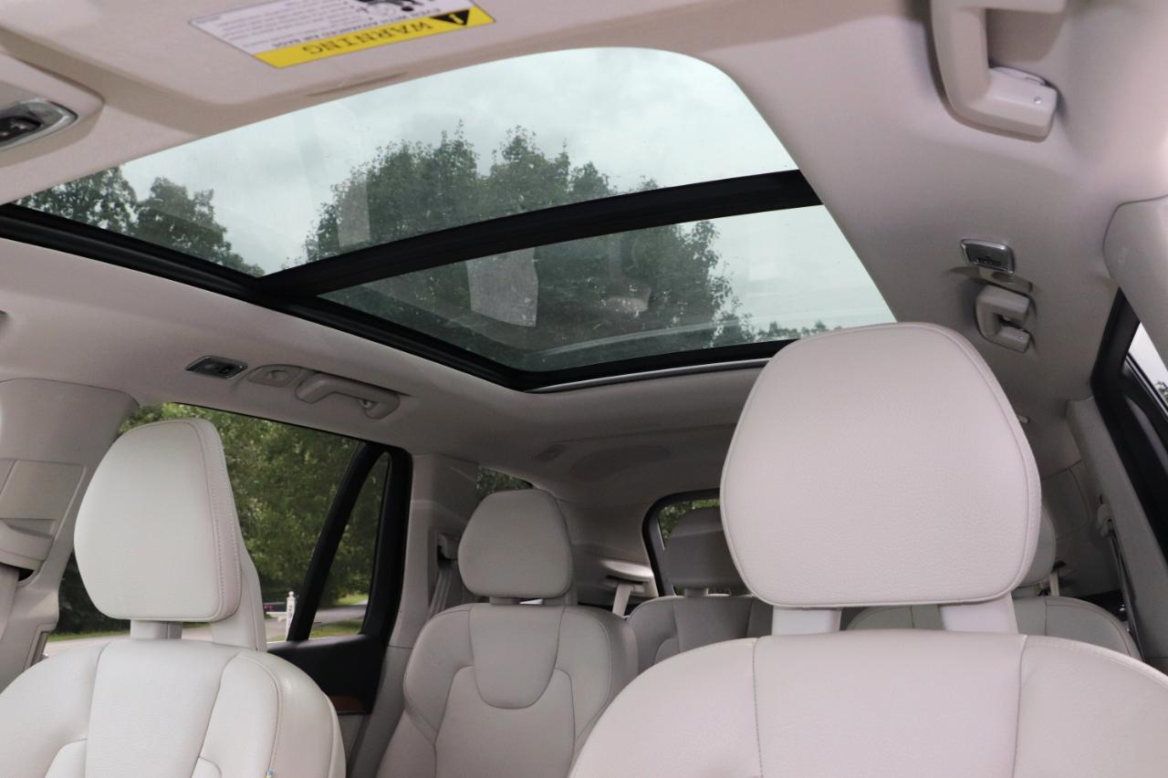 Volvo XC90 T6 AWD Momentum 6P 2022