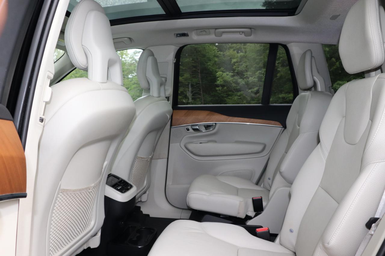 Volvo XC90 T6 AWD Momentum 6P 2022