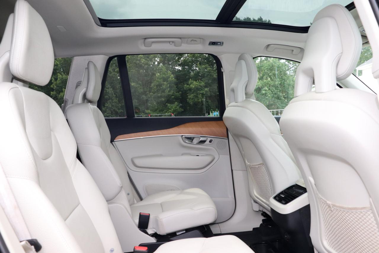 Volvo XC90 T6 AWD Momentum 6P 2022