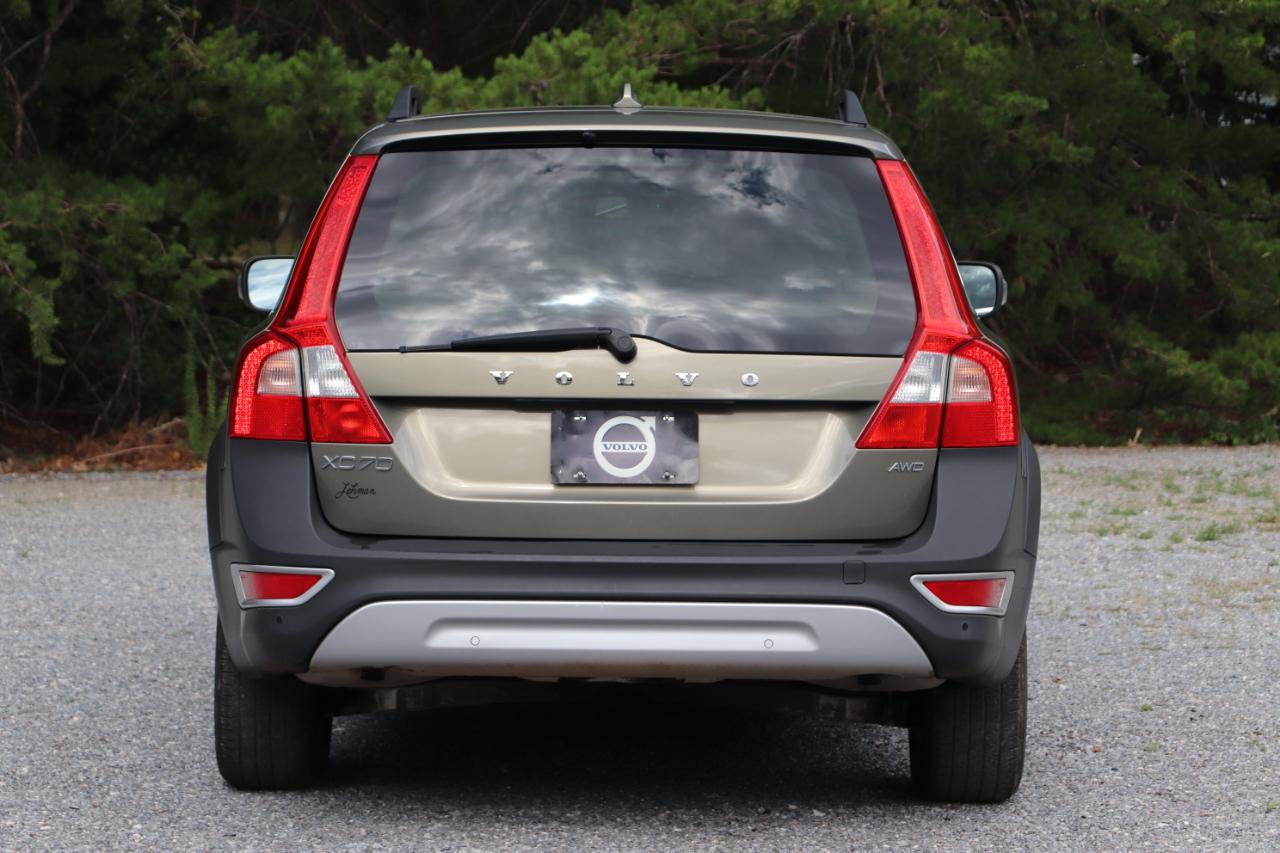 Volvo XC70 4dr Wgn 3.2L AWD 2011