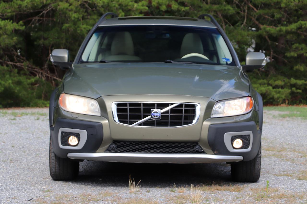 Volvo XC70 4dr Wgn 3.2L AWD 2011