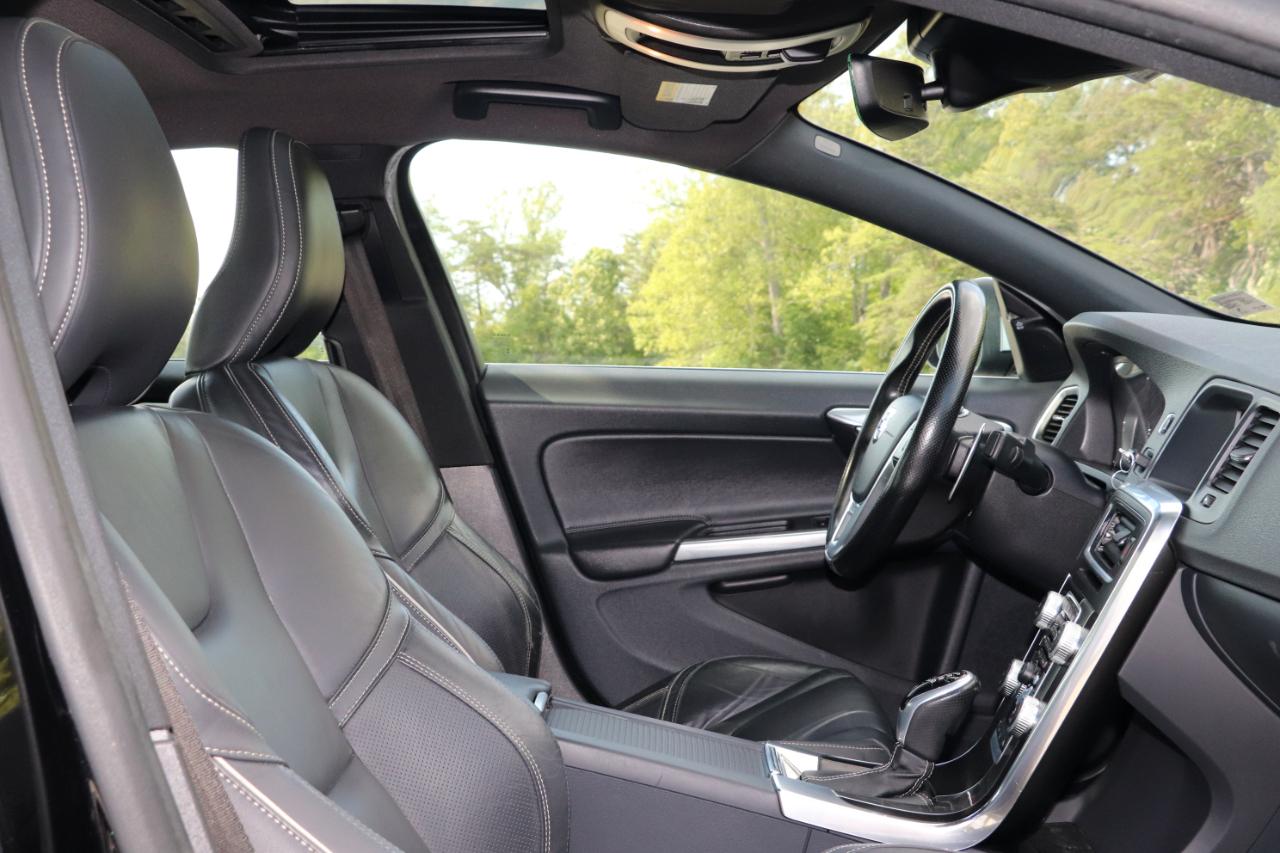Volvo S60 4dr Sdn T5 Drive-E R-Design Special Edition FWD 2016